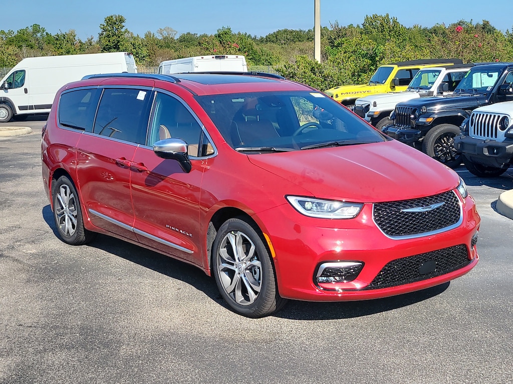 New 2026 Chrysler Pacifica PINNACLE Passenger Van