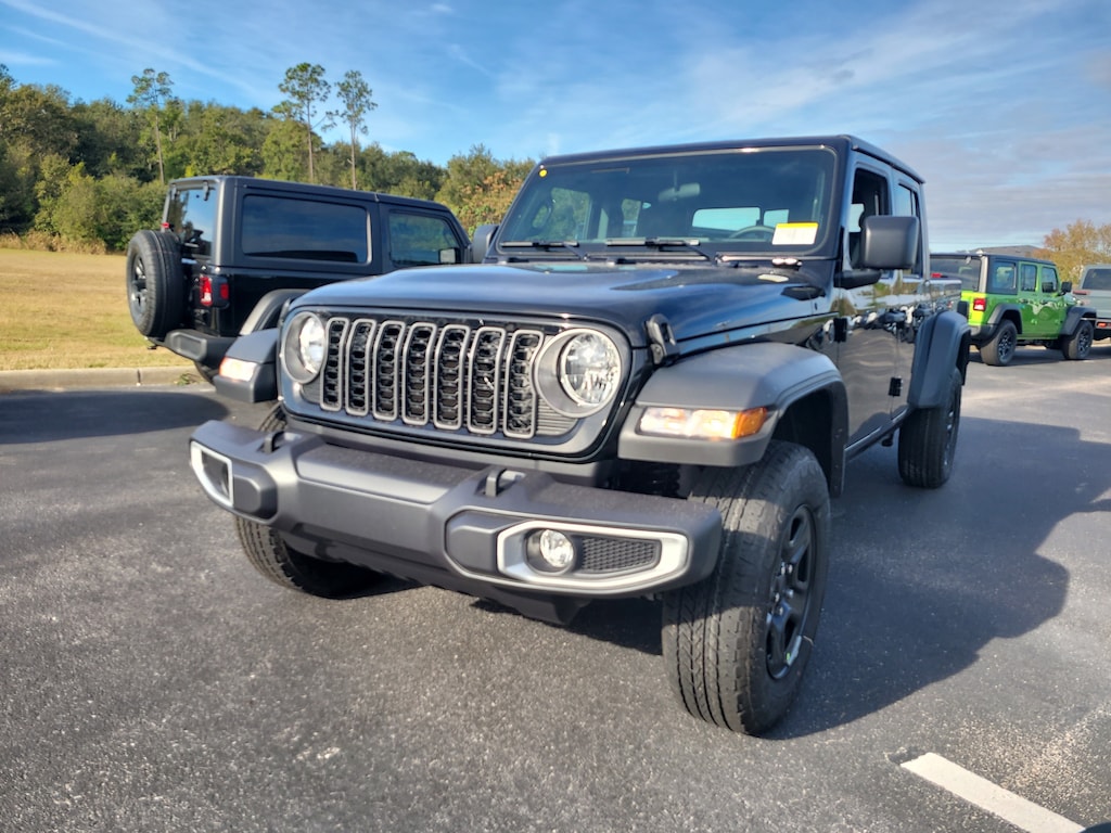 New 2026 Jeep Gladiator SPORT 4X4 Pickup