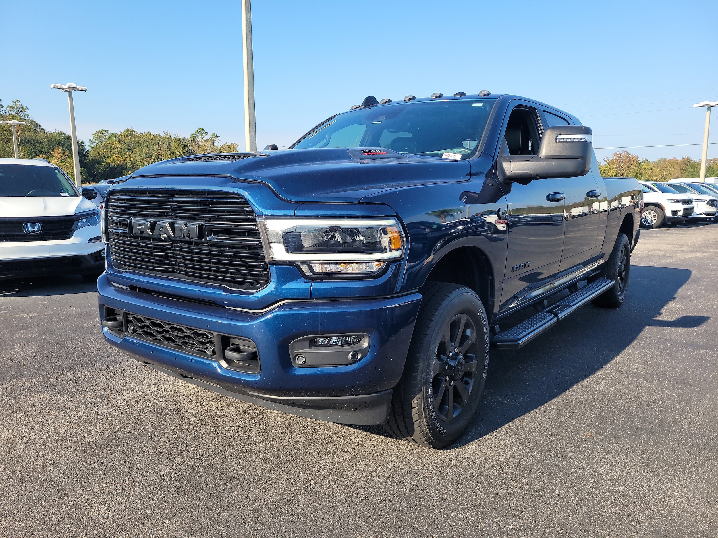 2023 Ram 3500 Laramie photo 3