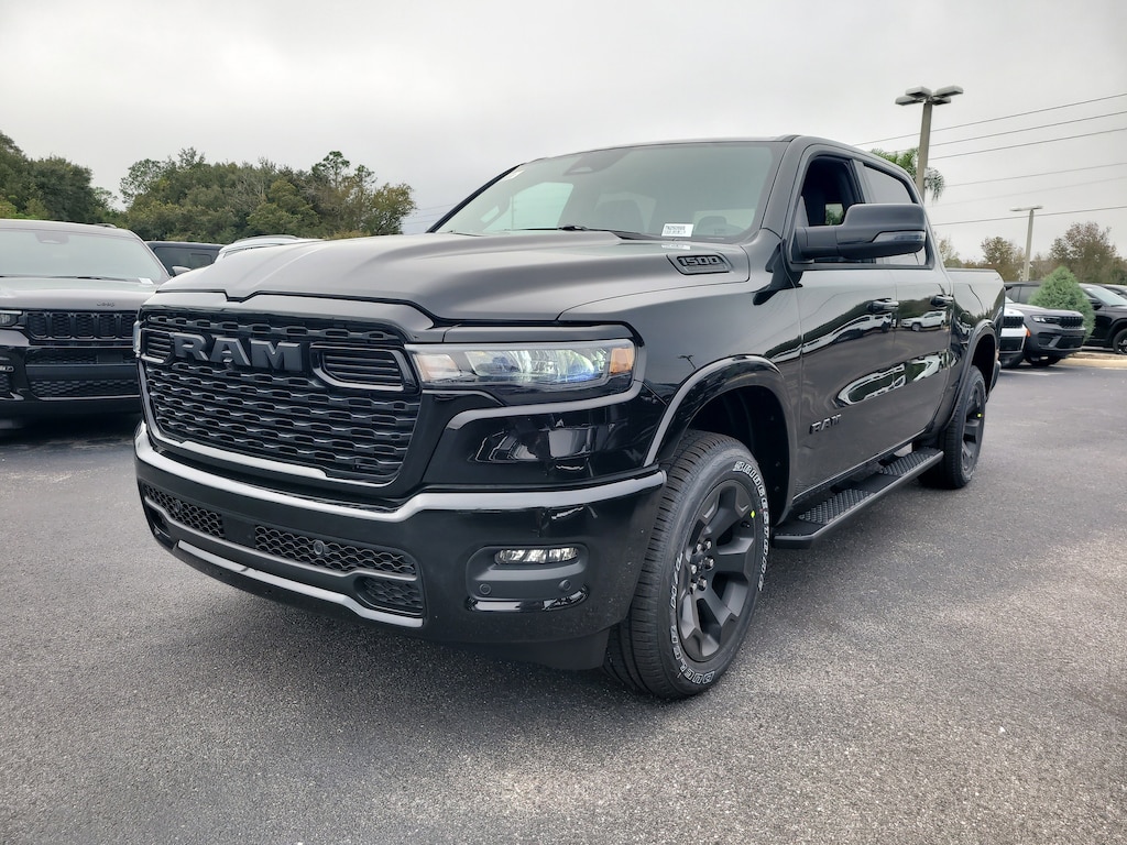 New 2026 Ram 1500 BIG HORN CREW CAB 4X2 5'7 BOX Pickup