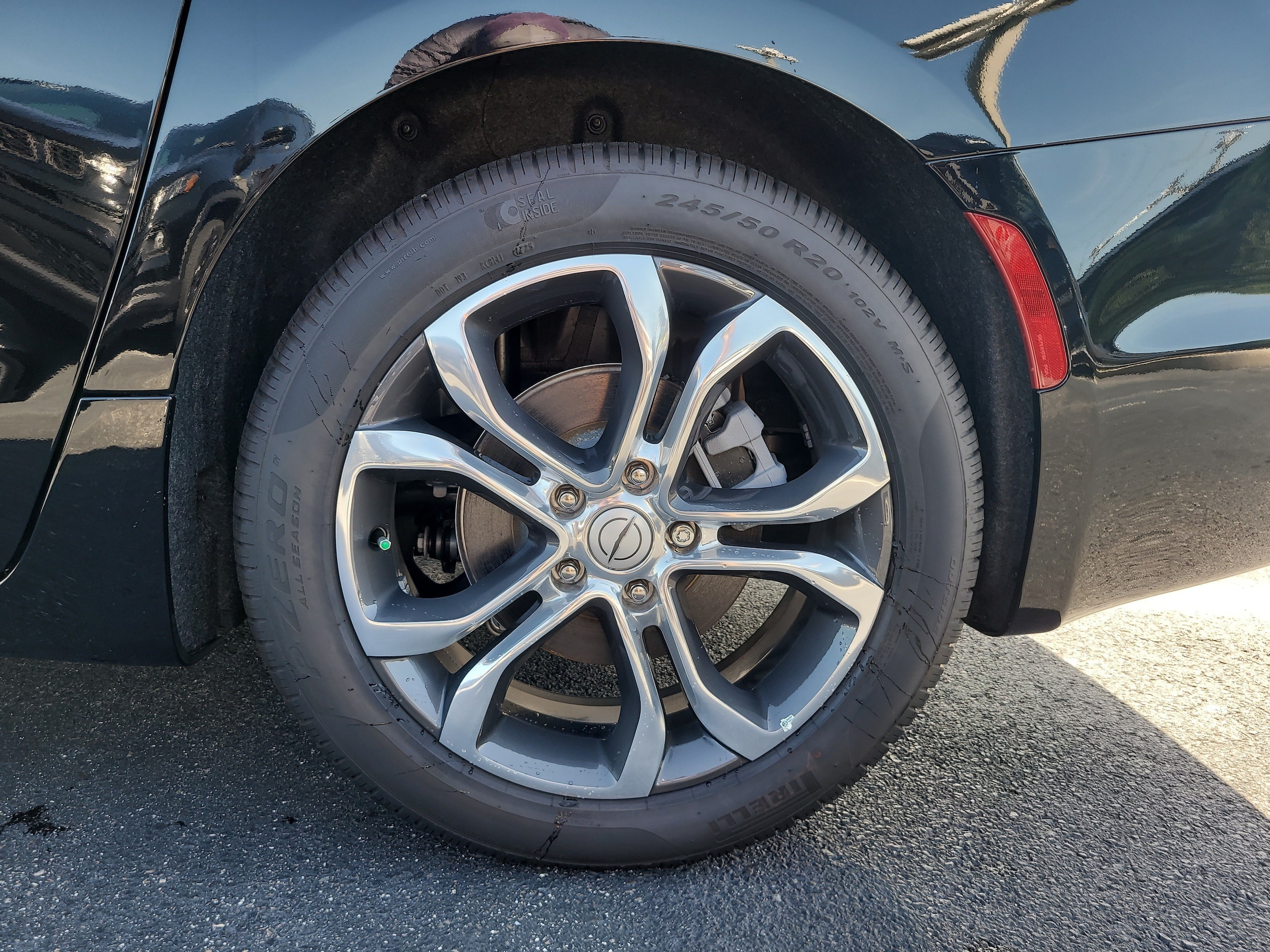 2026 Chrysler Pacifica Pinnacle - Photo 9