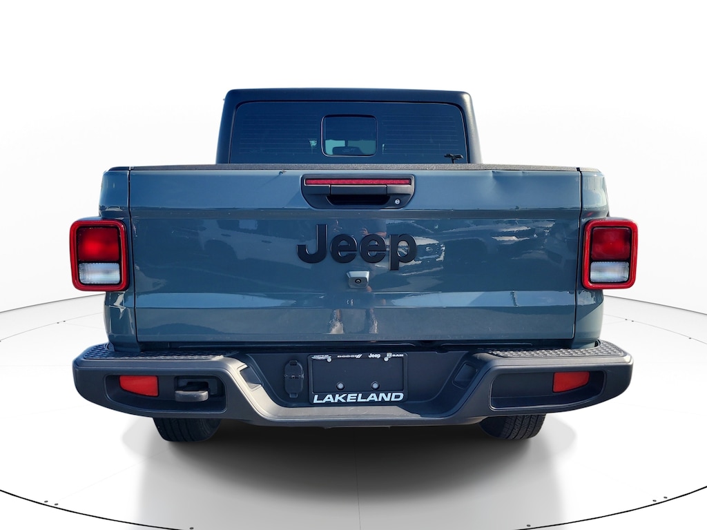 Used 2024 Jeep Gladiator Sport Truck Crew Cab