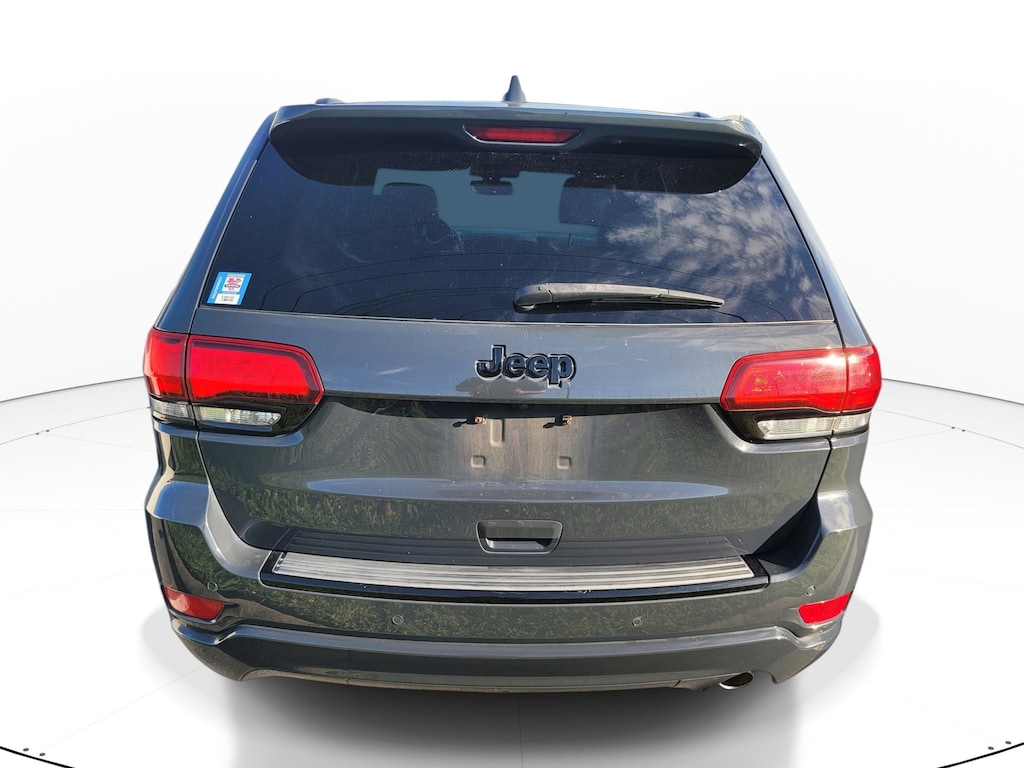 Used 2018 Jeep Grand Cherokee Laredo RWD SUV