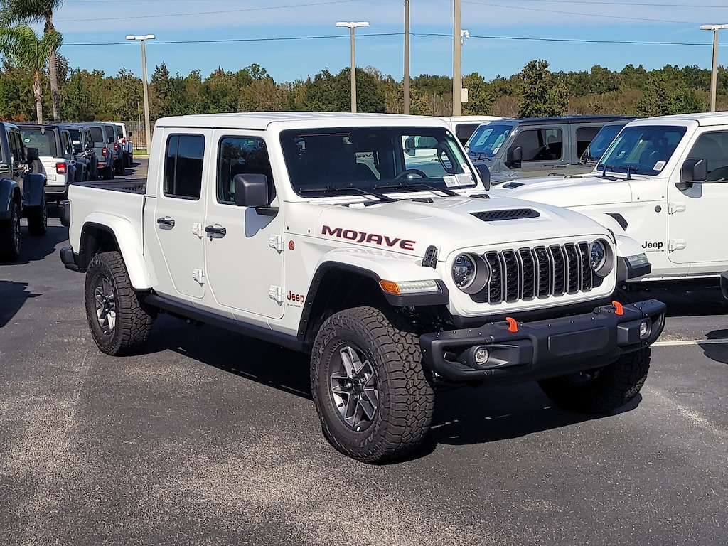 New 2026 Jeep Gladiator MOJAVE X 4X4 Pickup