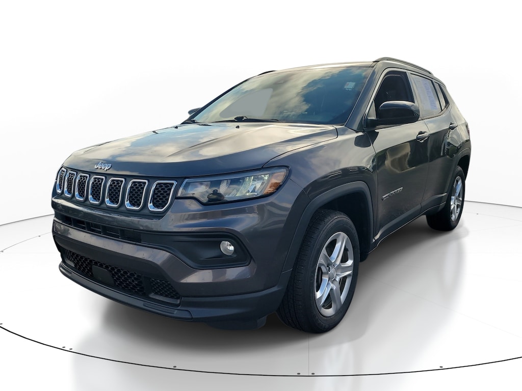 Used 2023 Jeep Compass Latitude SUV