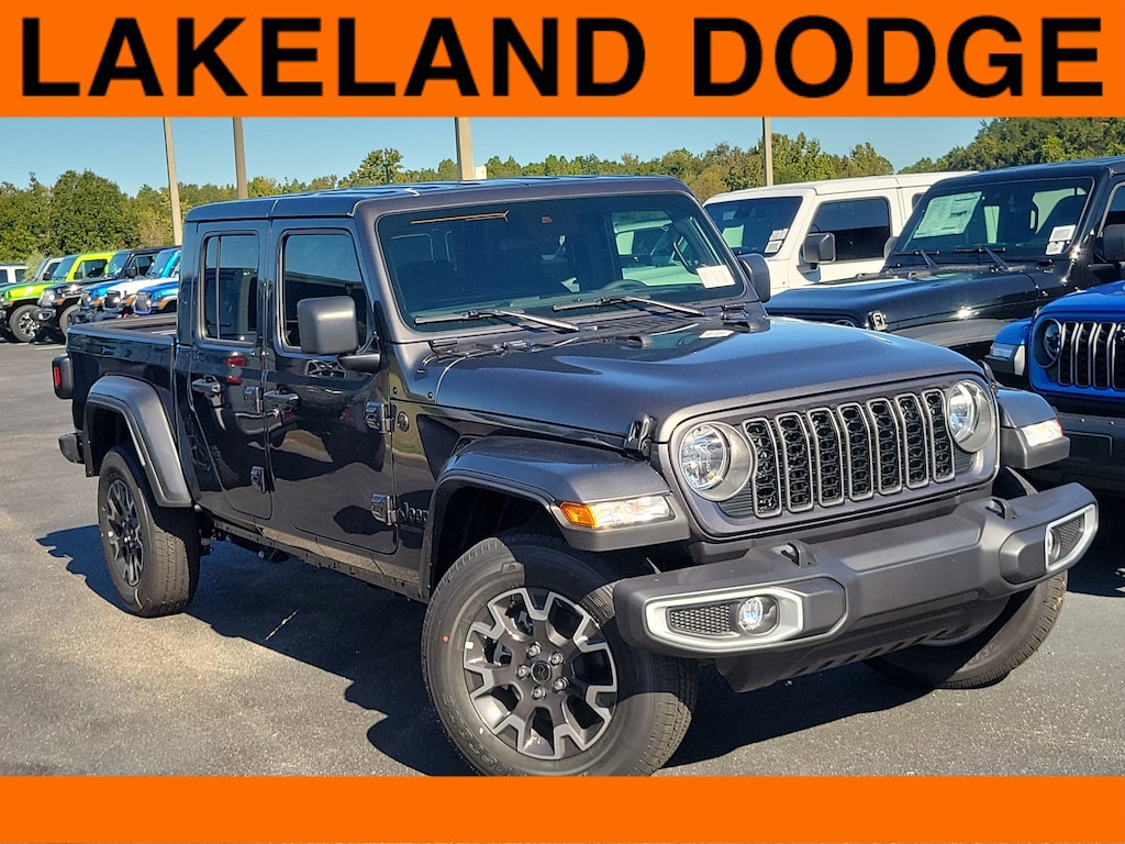 New 2025 Jeep Gladiator SPORT S 4X4 Pickup
