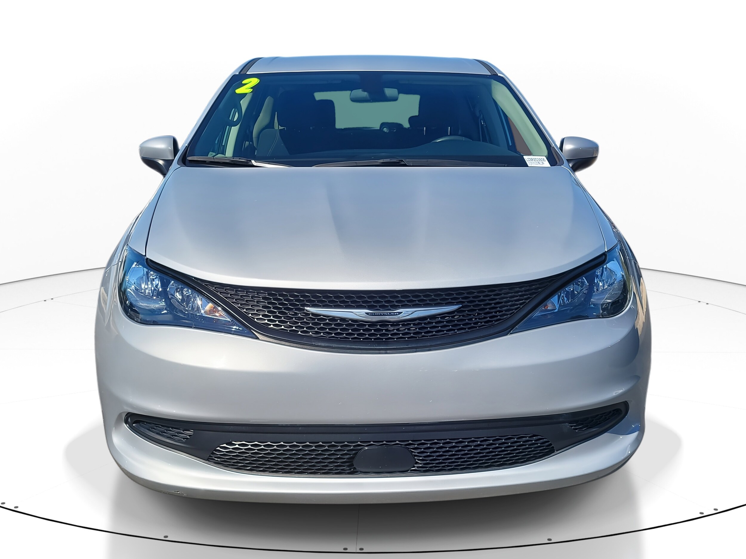 2022 Chrysler Voyager LX photo 2