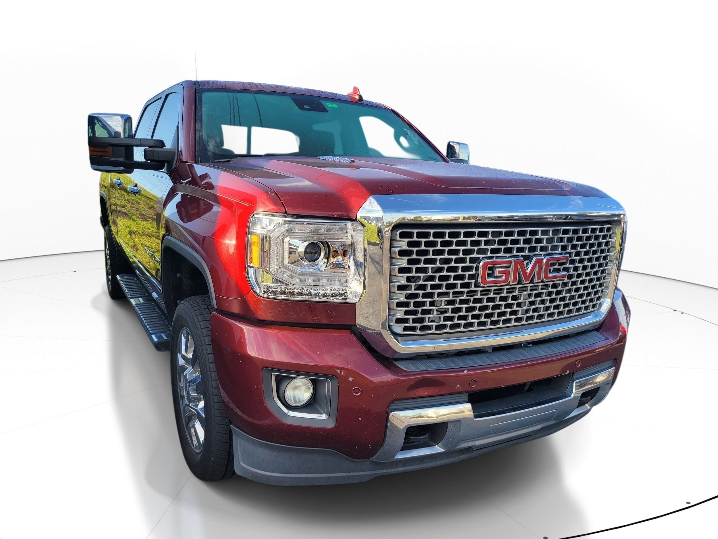 2015 GMC Sierra 4WD Crew Cab Short Box's photo
