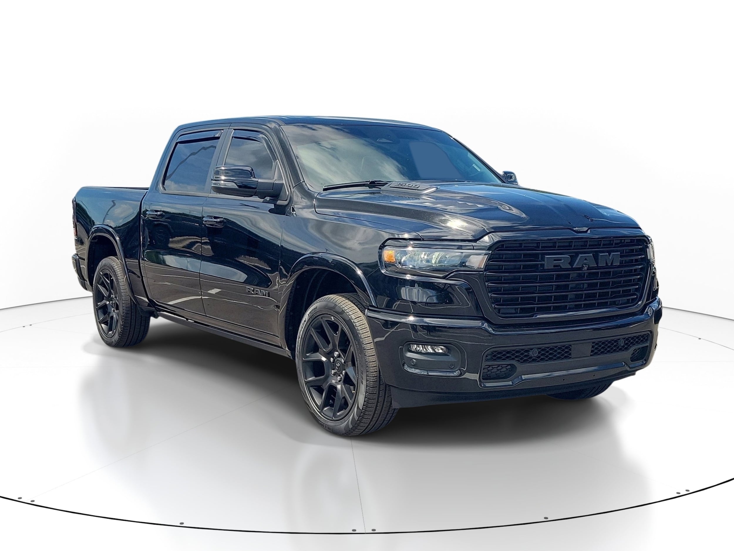 2026 RAM 1500 Laramie 4x4 Crew Cab 5'7's photo