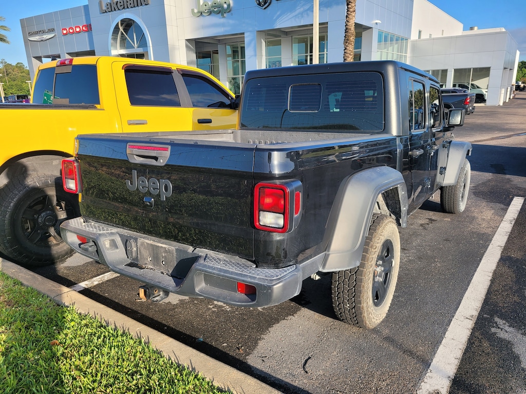 Used 2023 Jeep Gladiator Sport Truck Crew Cab