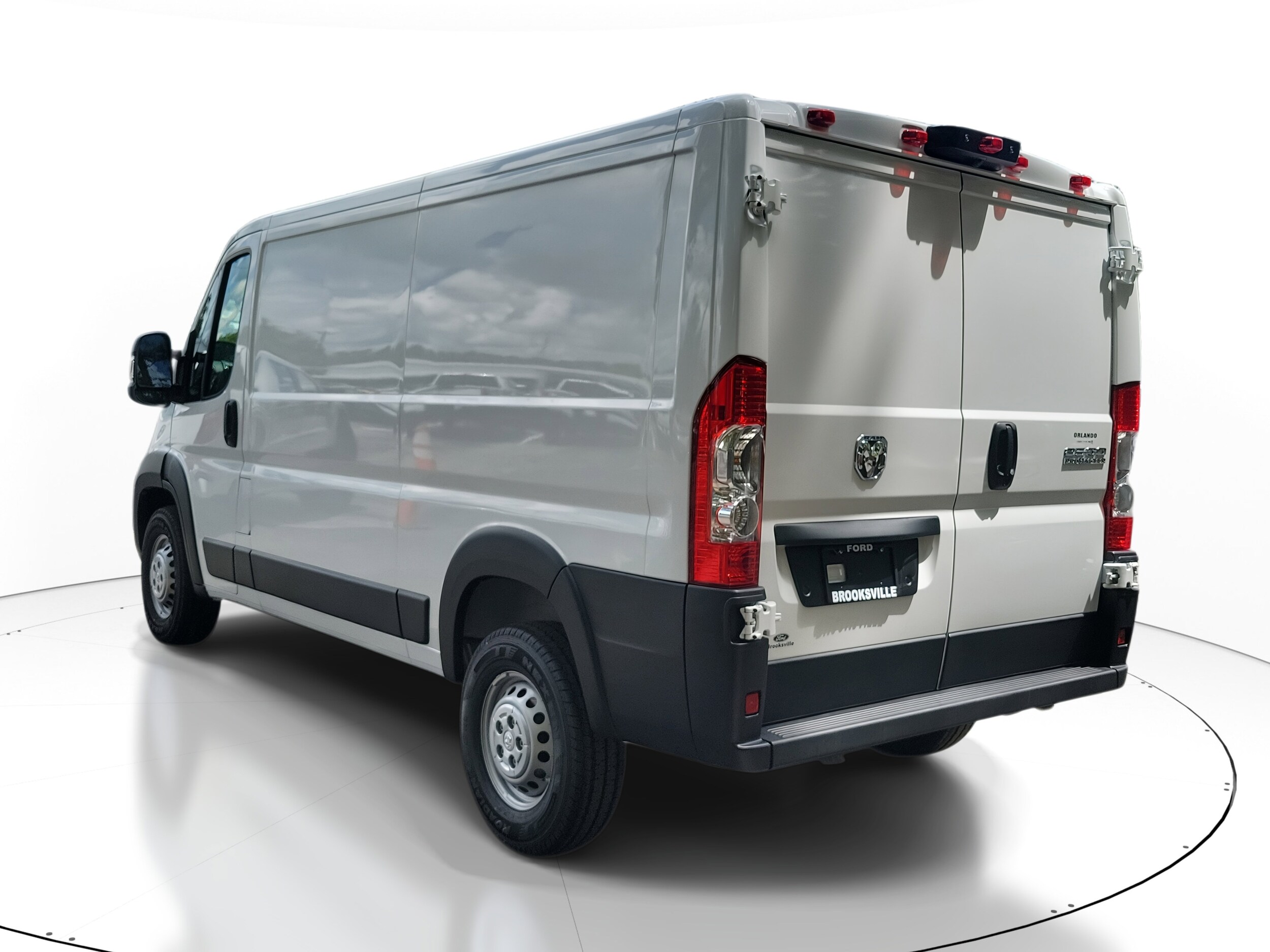 2024 Ram ProMaster 2500 Base Cargo Van photo 2