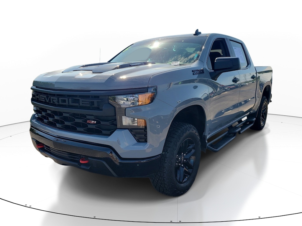 Used 2025 Chevrolet Silverado 1500 Custom Trail Boss Truck Crew Cab