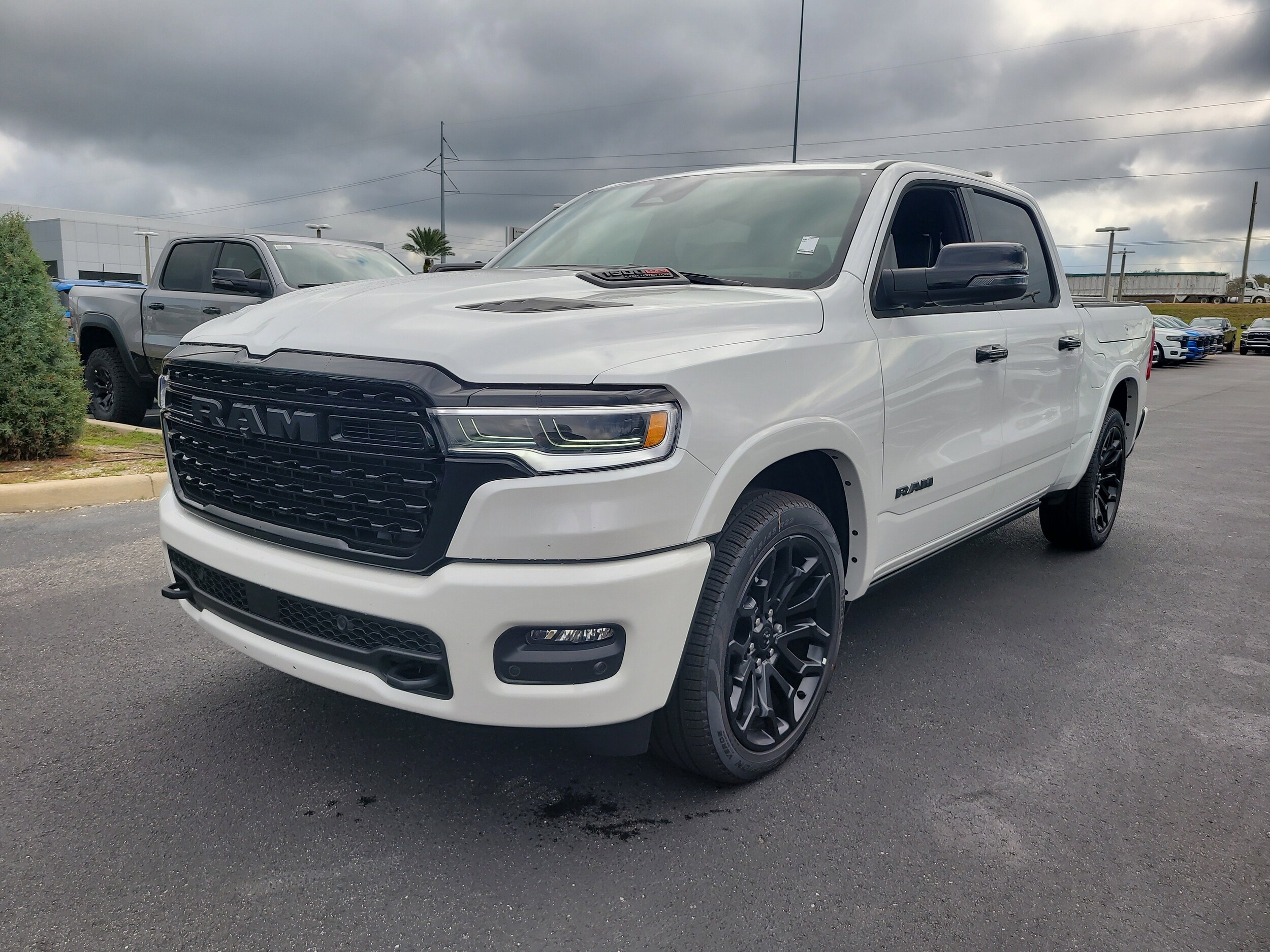 2026 Ram 1500 Limited photo 4