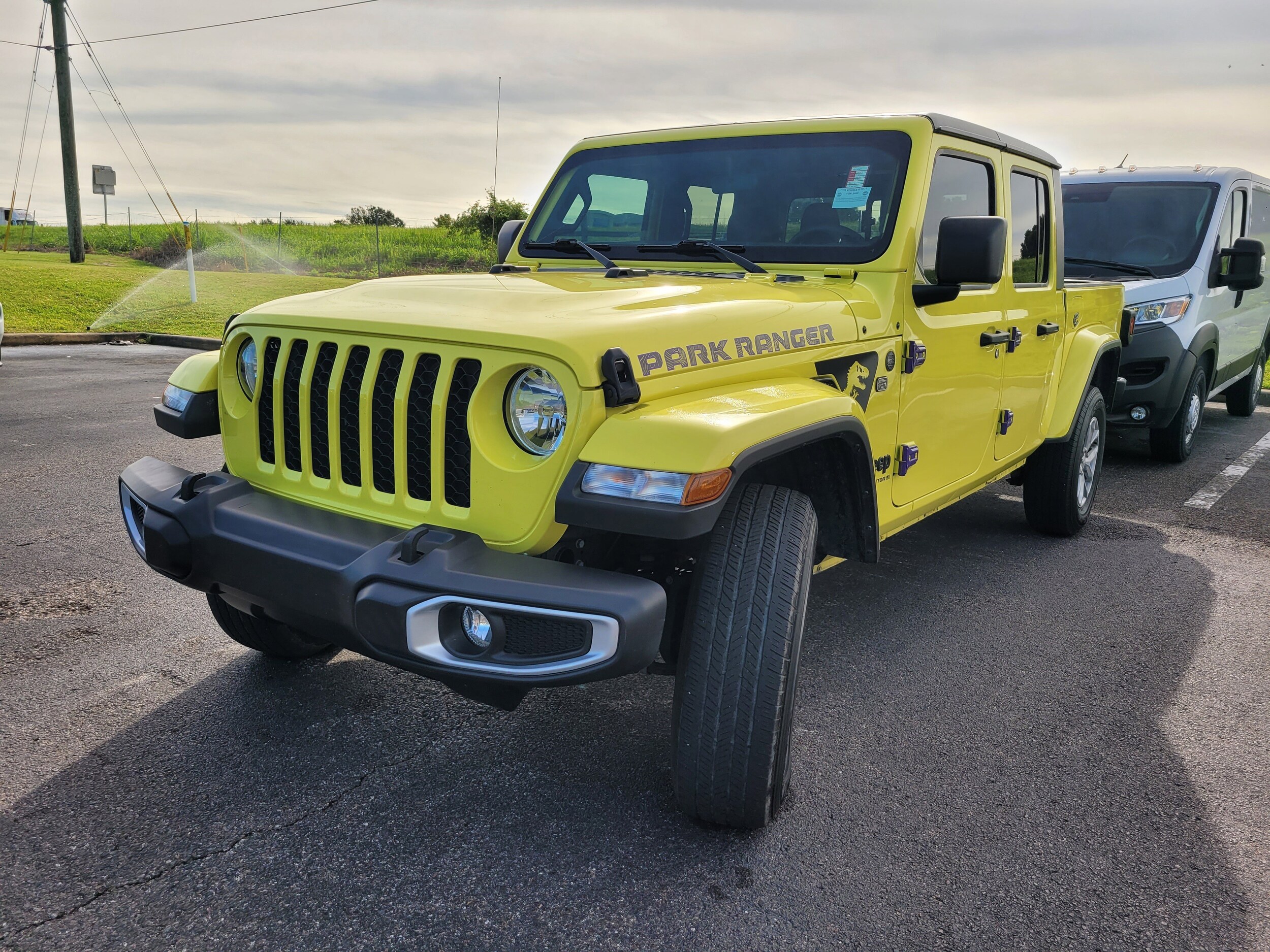 2023 Jeep Gladiator Sport S photo 3