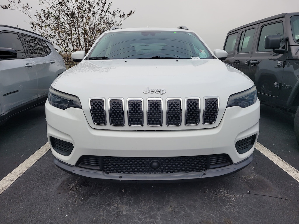 Used 2021 Jeep Cherokee Latitude SUV