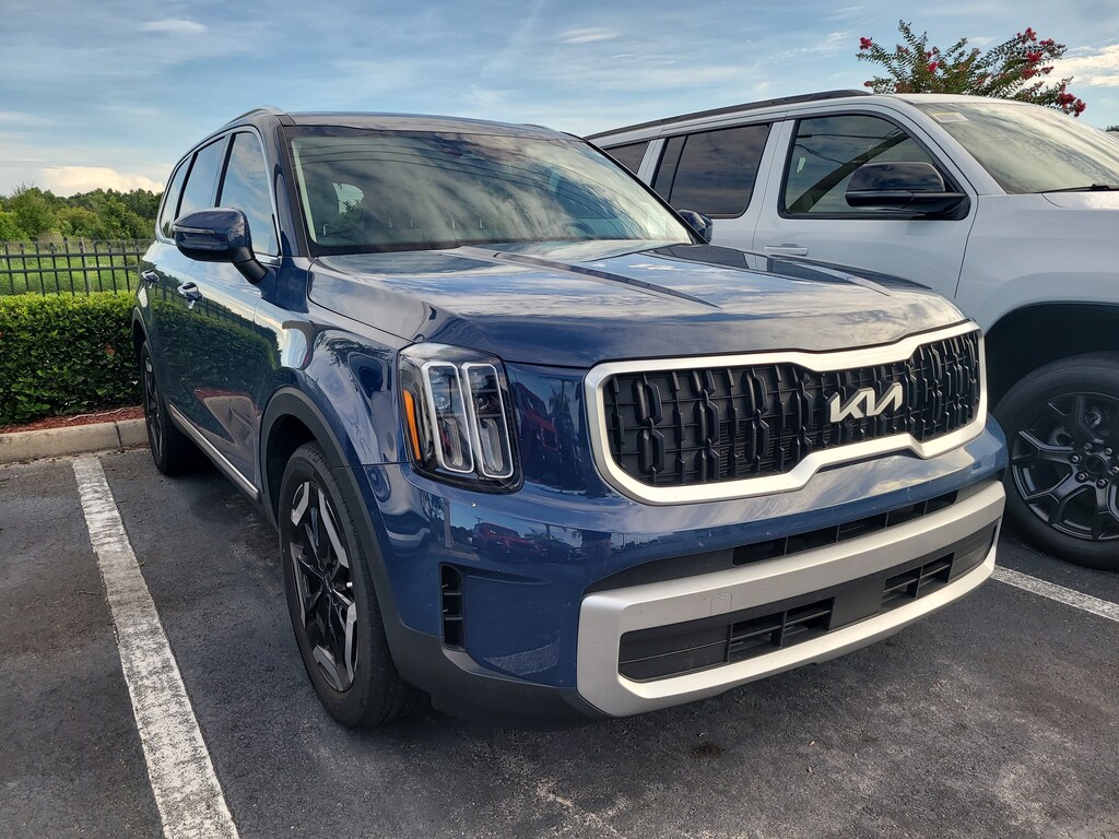Used 2023 Kia Telluride EX SUV