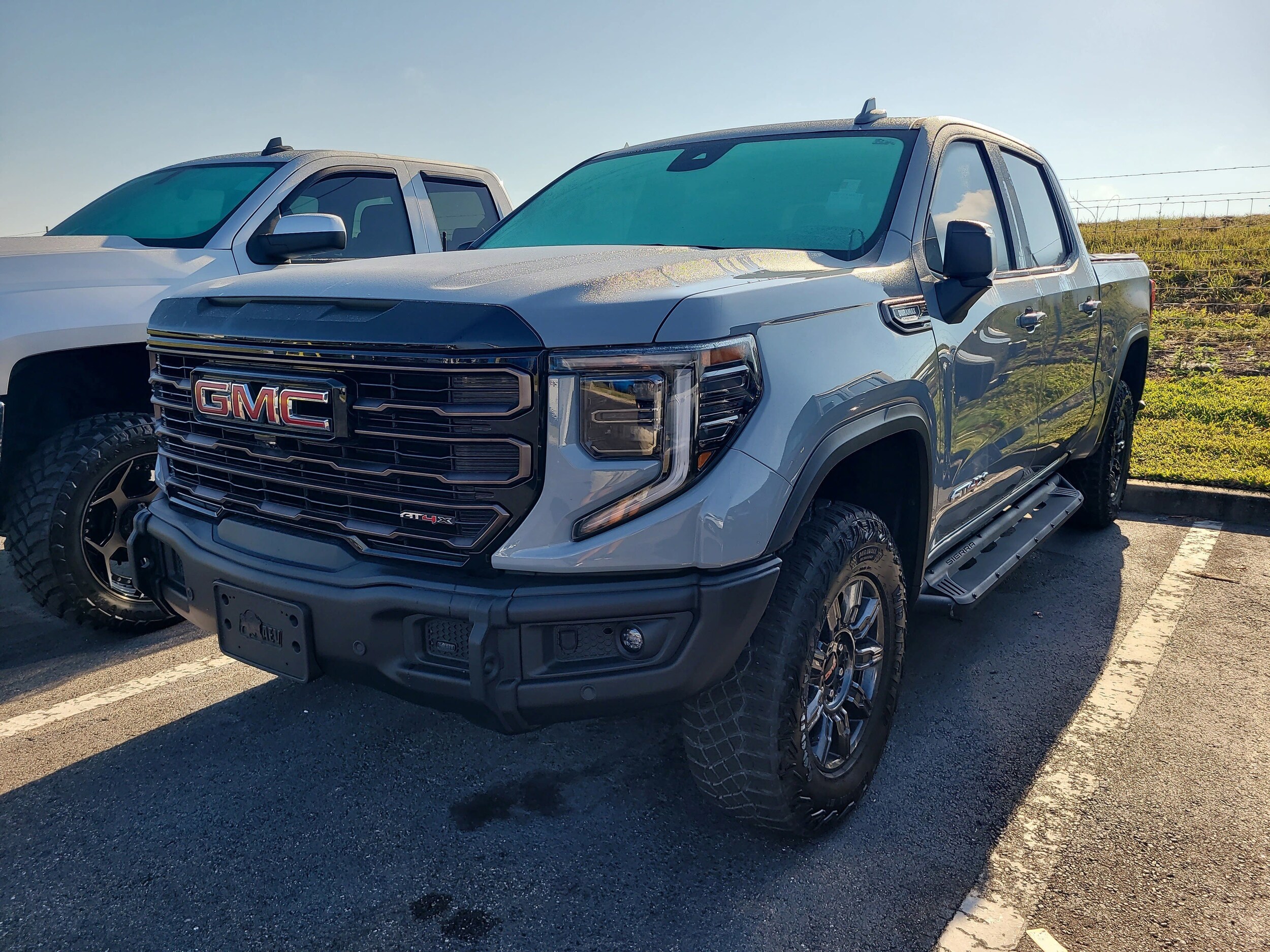 2024 Gmc Sierra 1500 AT4X photo 3