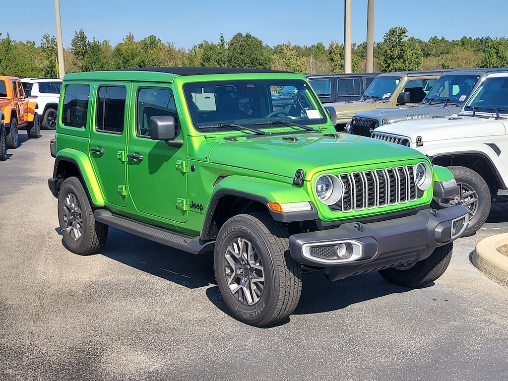 New 2026 Jeep Wrangler 4-DOOR SAHARA Sport Utility