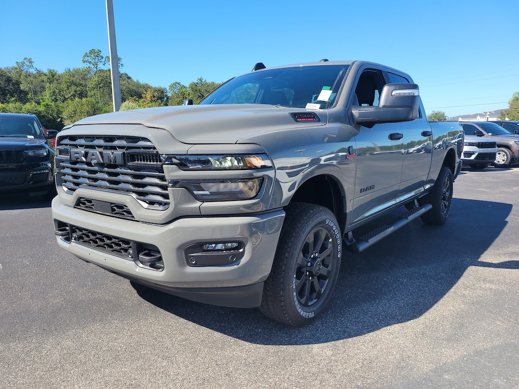 New 2026 Ram 2500 BIG HORN CREW CAB 4X4 6'4 BOX Pickup