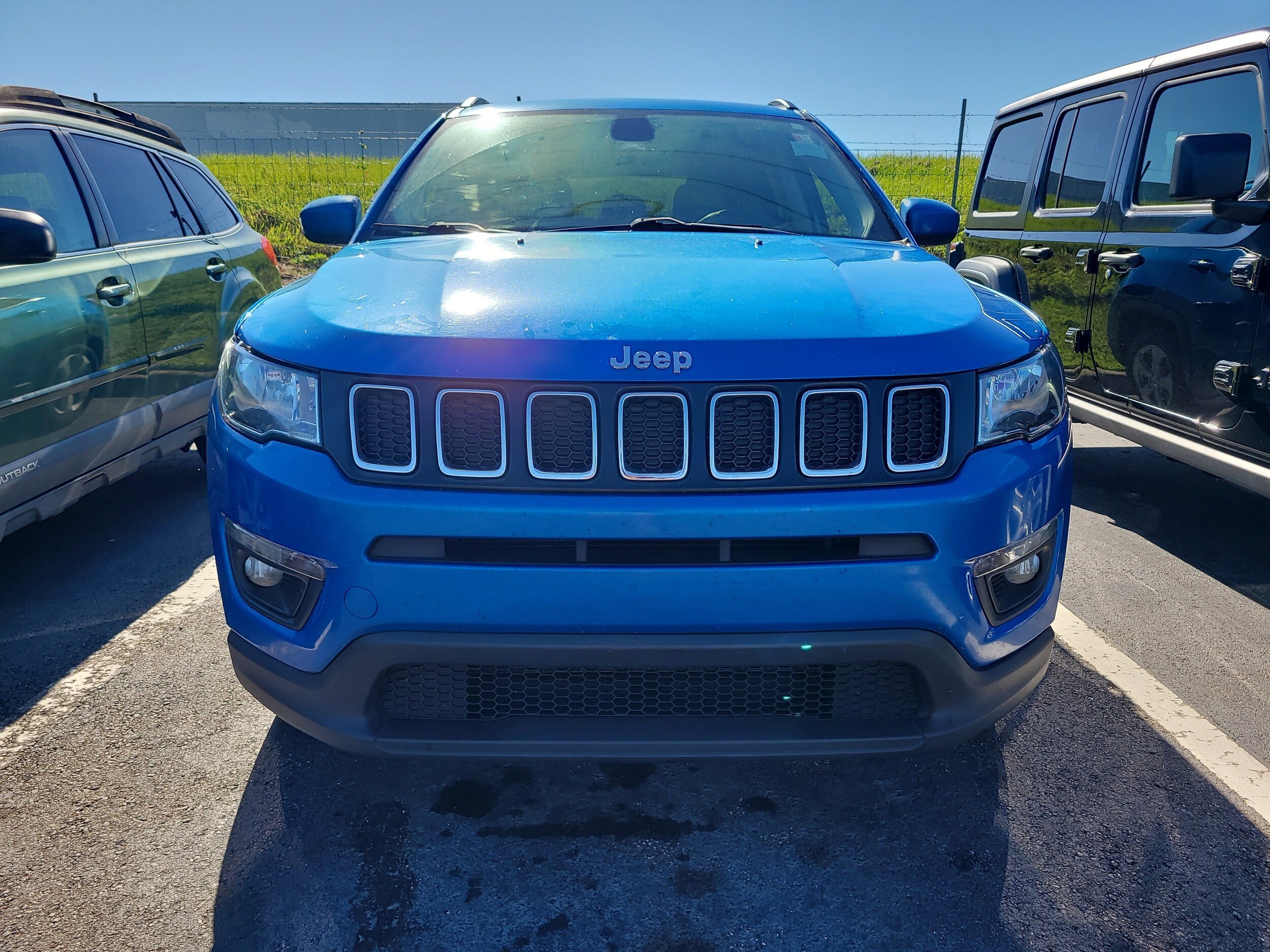 2021 Jeep Compass Latitude photo 2