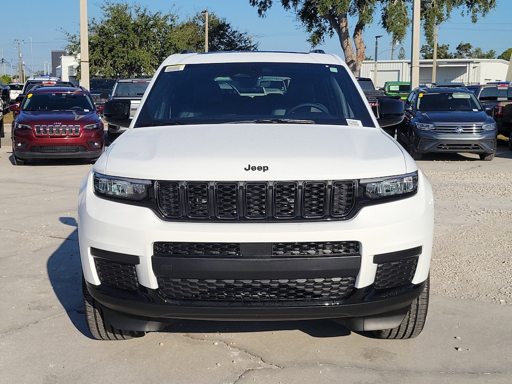 New 2025 Jeep Grand Cherokee L ALTITUDE X 4X4 Sport Utility