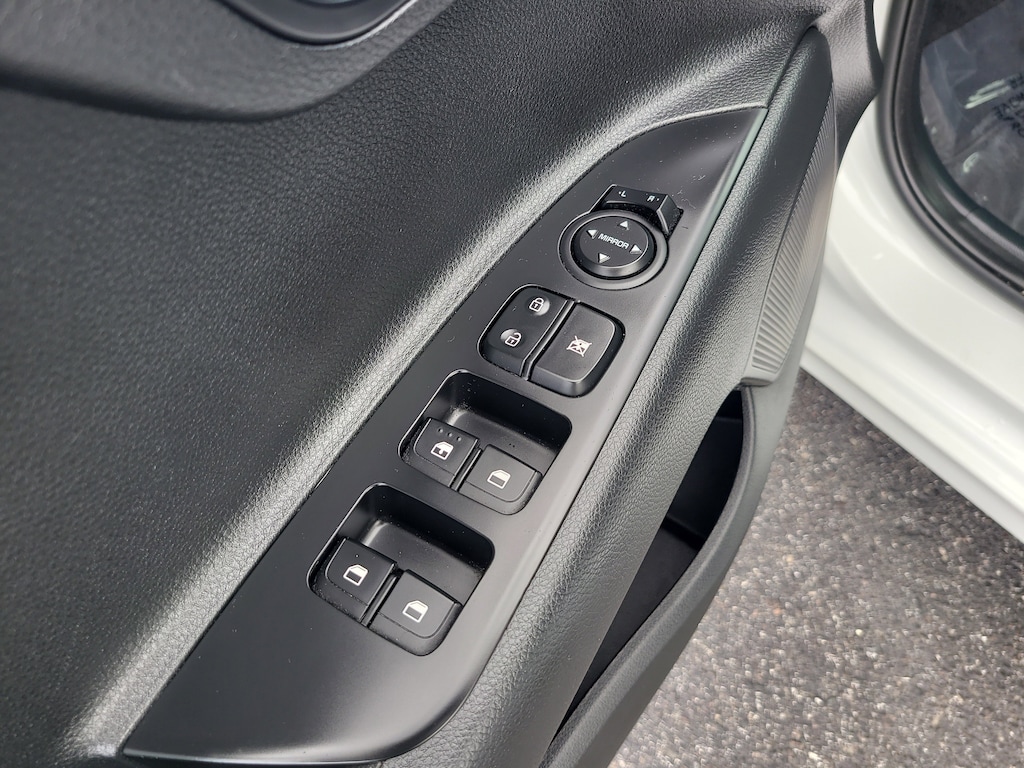2022 Kia Rio S photo 14