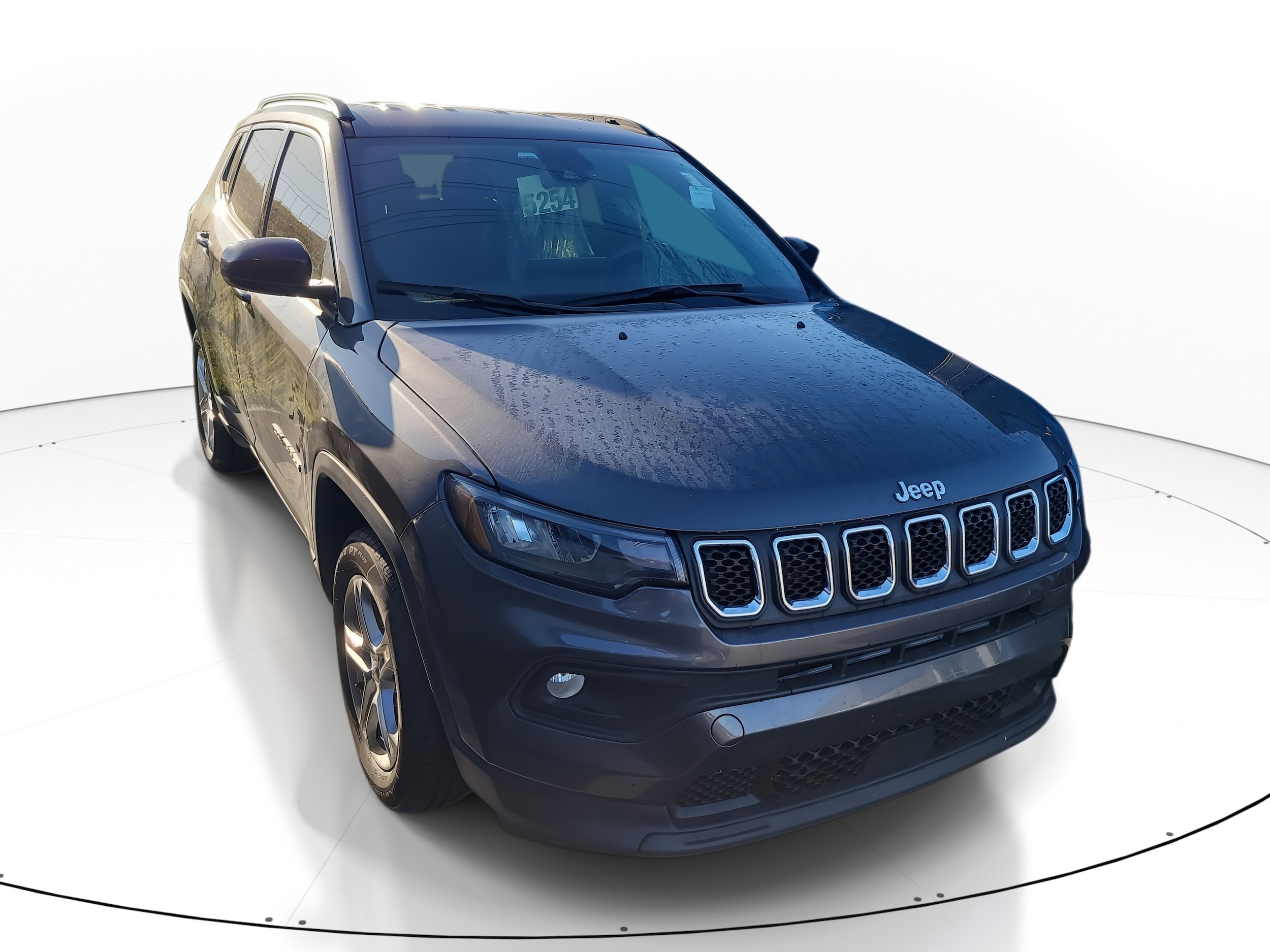 2024 Jeep Compass Latitude's photo