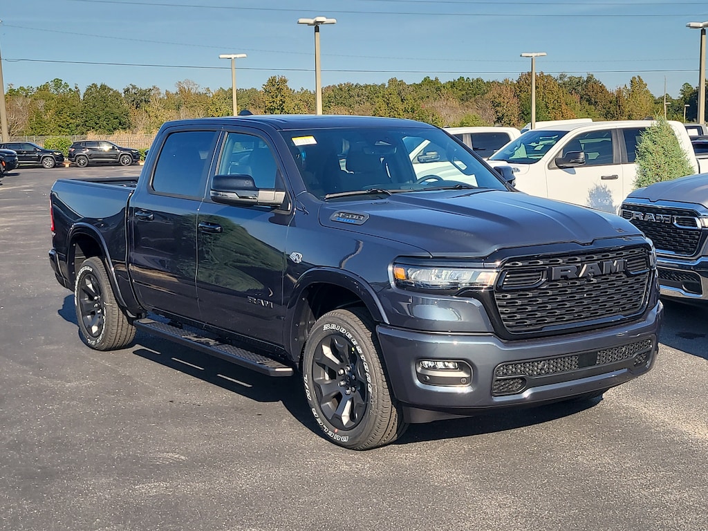 New 2026 Ram 1500 BIG HORN CREW CAB 4X4 5'7 BOX Pickup