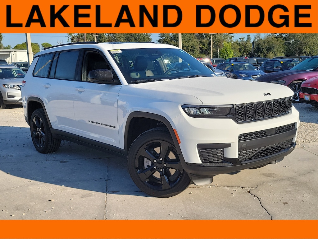 New 2025 Jeep Grand Cherokee L ALTITUDE X 4X4 Sport Utility
