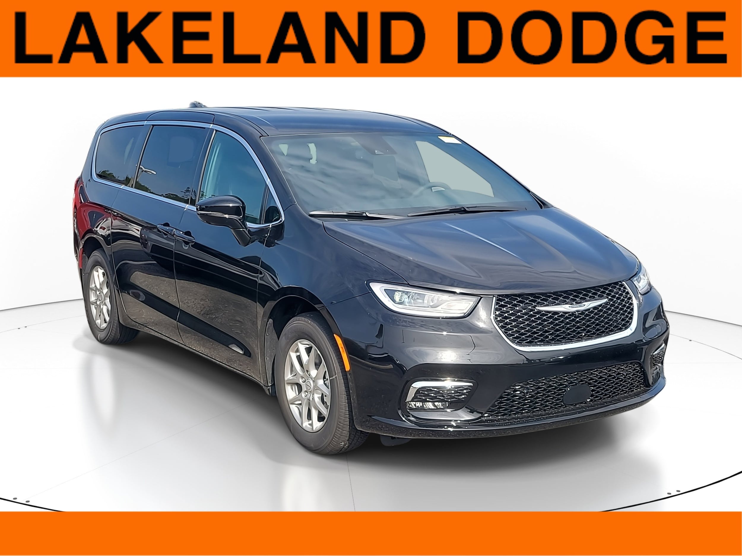 2026 Chrysler Pacifica Passenger Van 