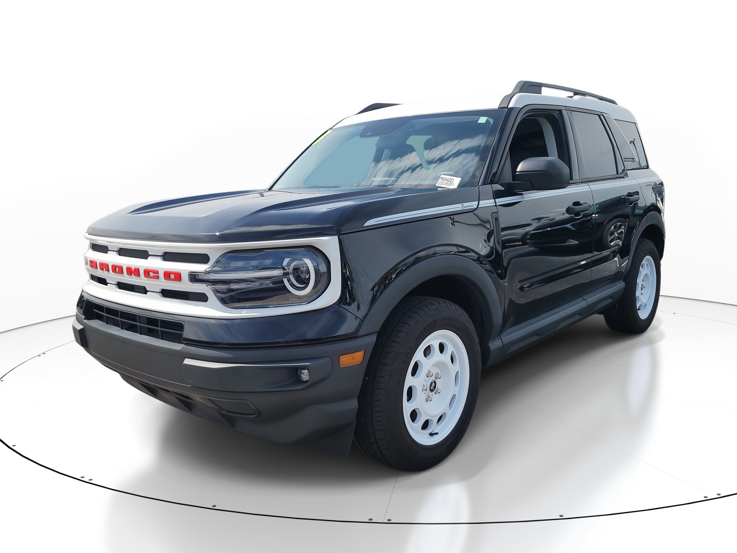 2023 Ford Bronco Sport Heritage photo 2