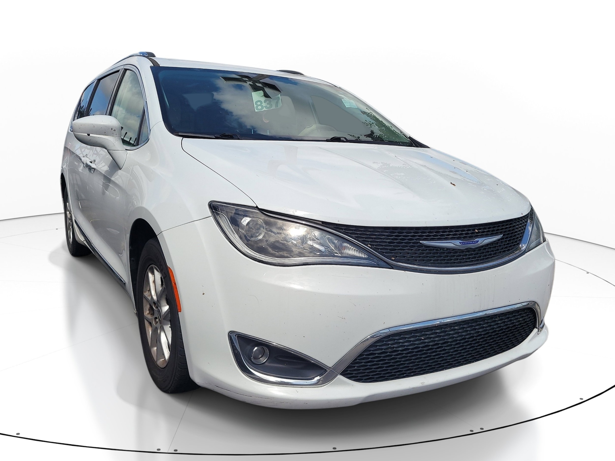 2020 Chrysler Pacifica Touring L's photo