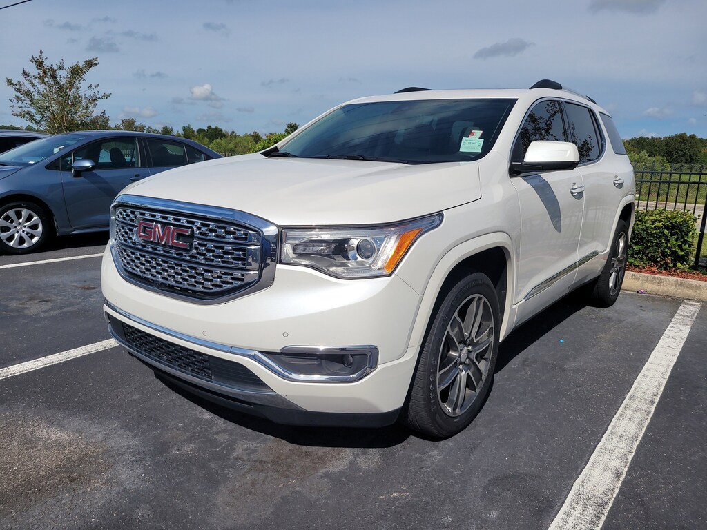 2019 Gmc Acadia Denali photo 3