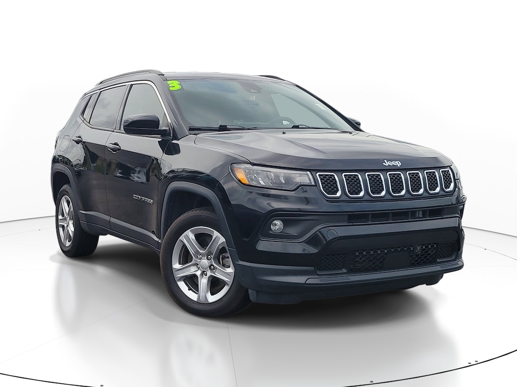 Used 2023 Jeep Compass Latitude SUV