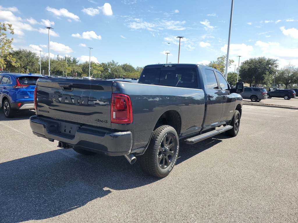 New 2026 Ram 3500 LARAMIE CREW CAB 4X4 8' BOX Pickup