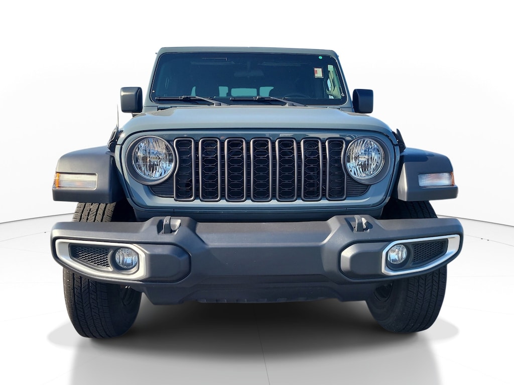 Used 2024 Jeep Gladiator Sport Truck Crew Cab