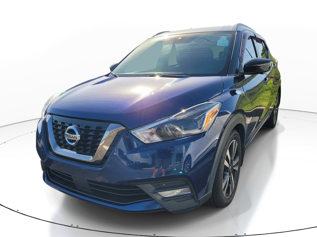 Used 2020 Nissan Kicks SR SUV