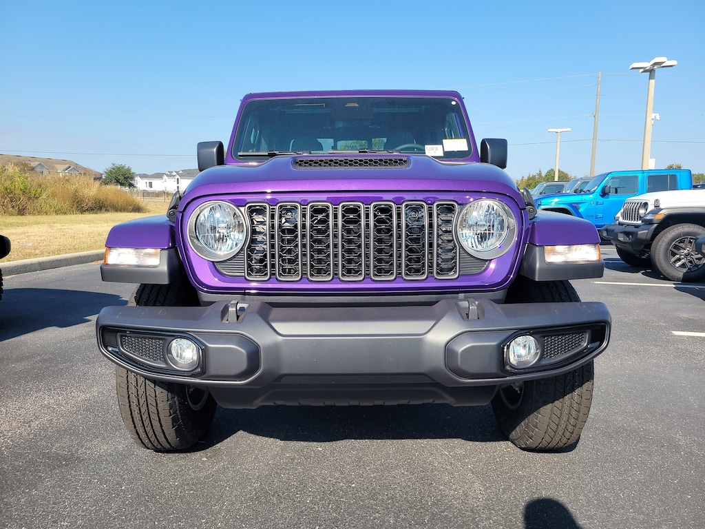 New 2026 Jeep Gladiator SPORT S 4X4 Pickup