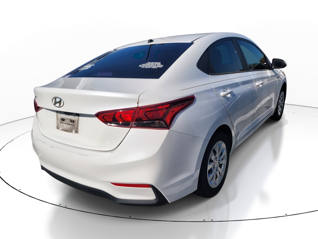 Used 2021 Hyundai Accent SE Sedan