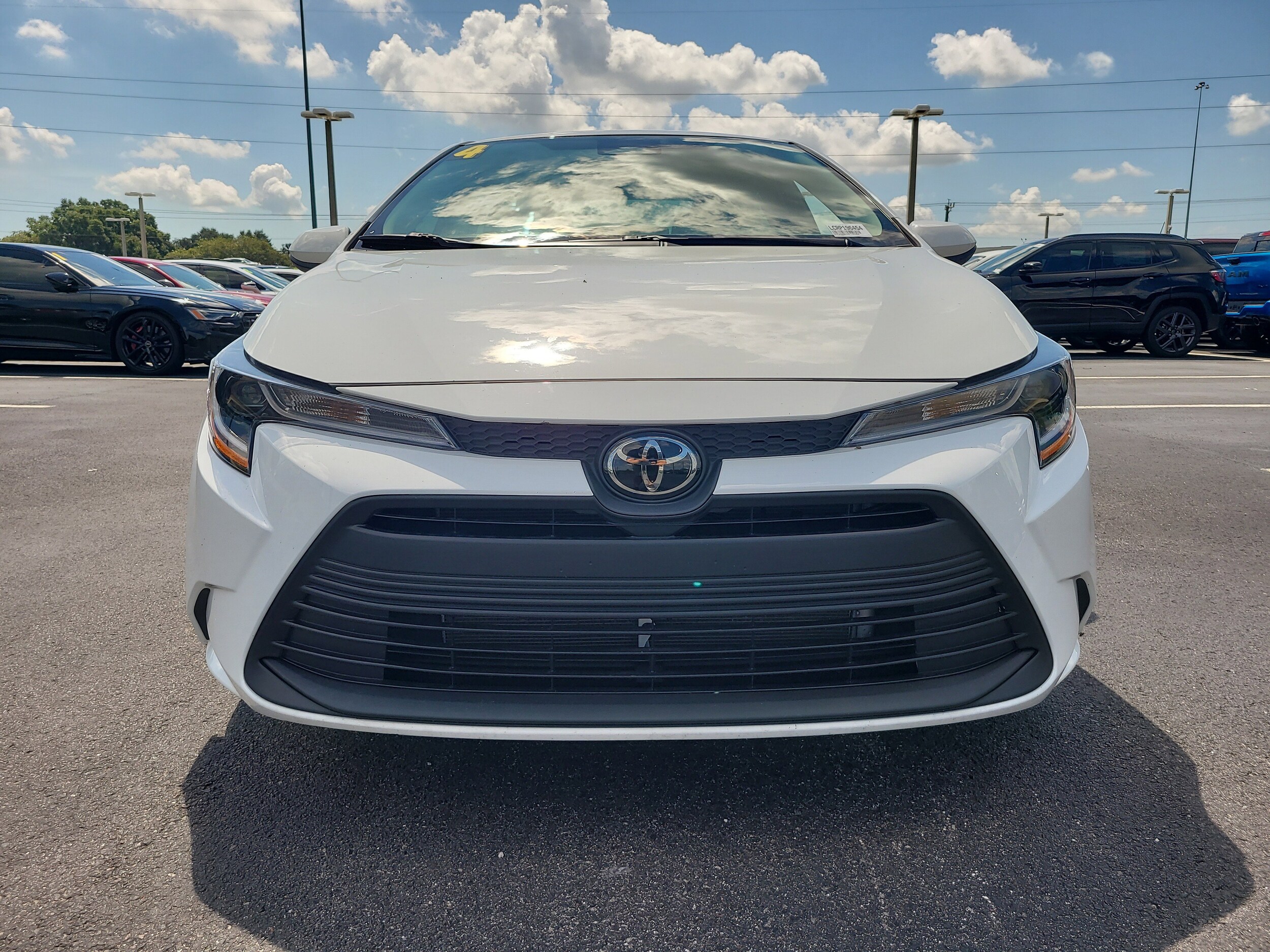 2024 Toyota Corolla LE photo 2