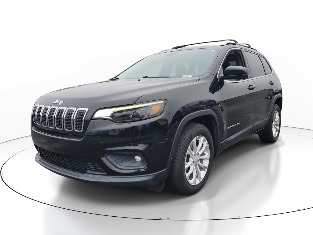 Used 2019 Jeep Cherokee Latitude FWD SUV