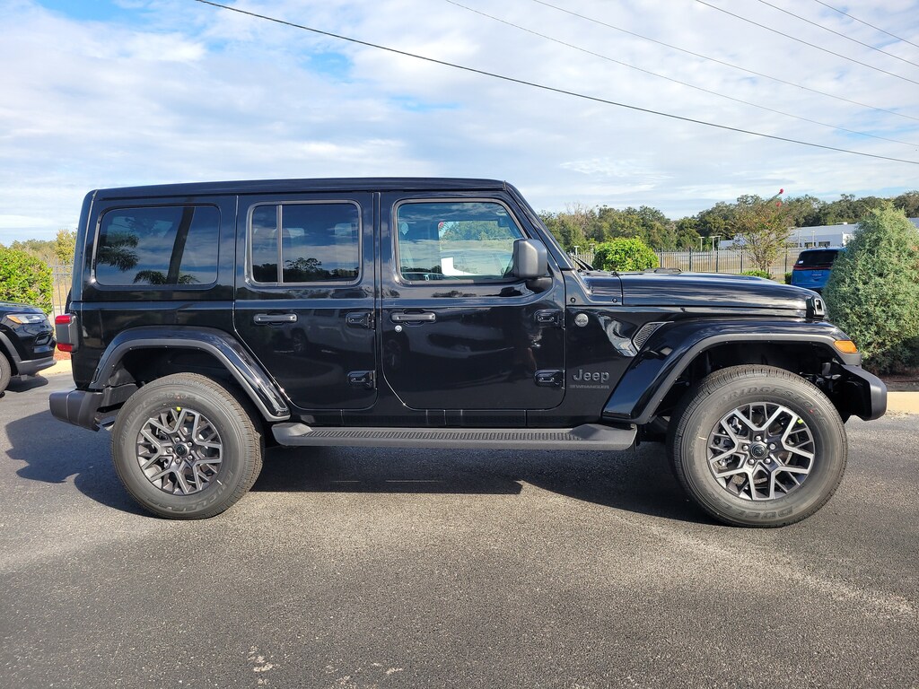 New 2026 Jeep Wrangler 4-DOOR SAHARA Sport Utility