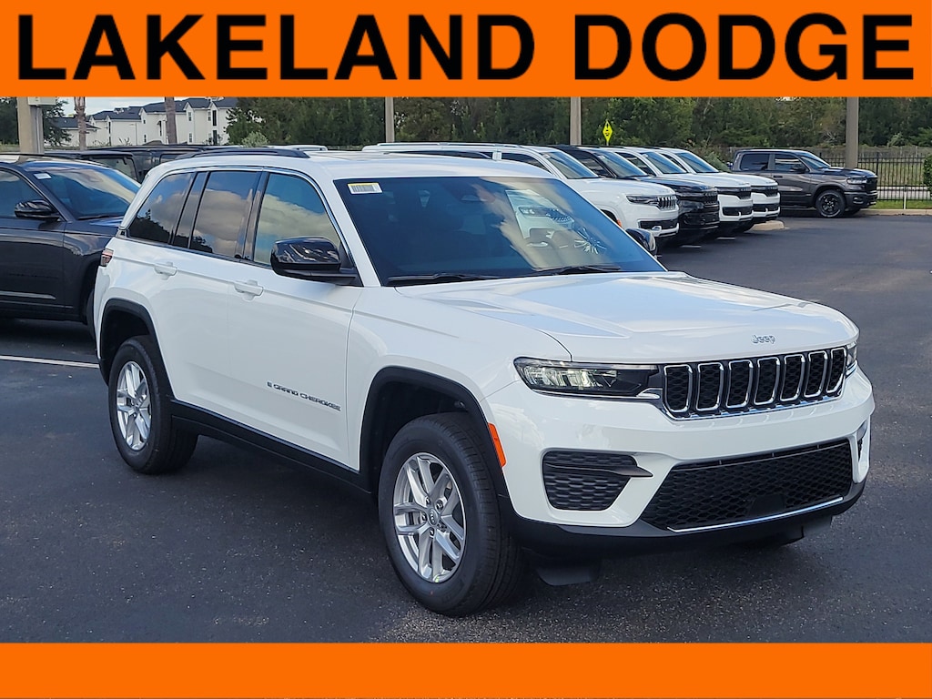 New 2025 Jeep Grand Cherokee LAREDO X 4X2 Sport Utility