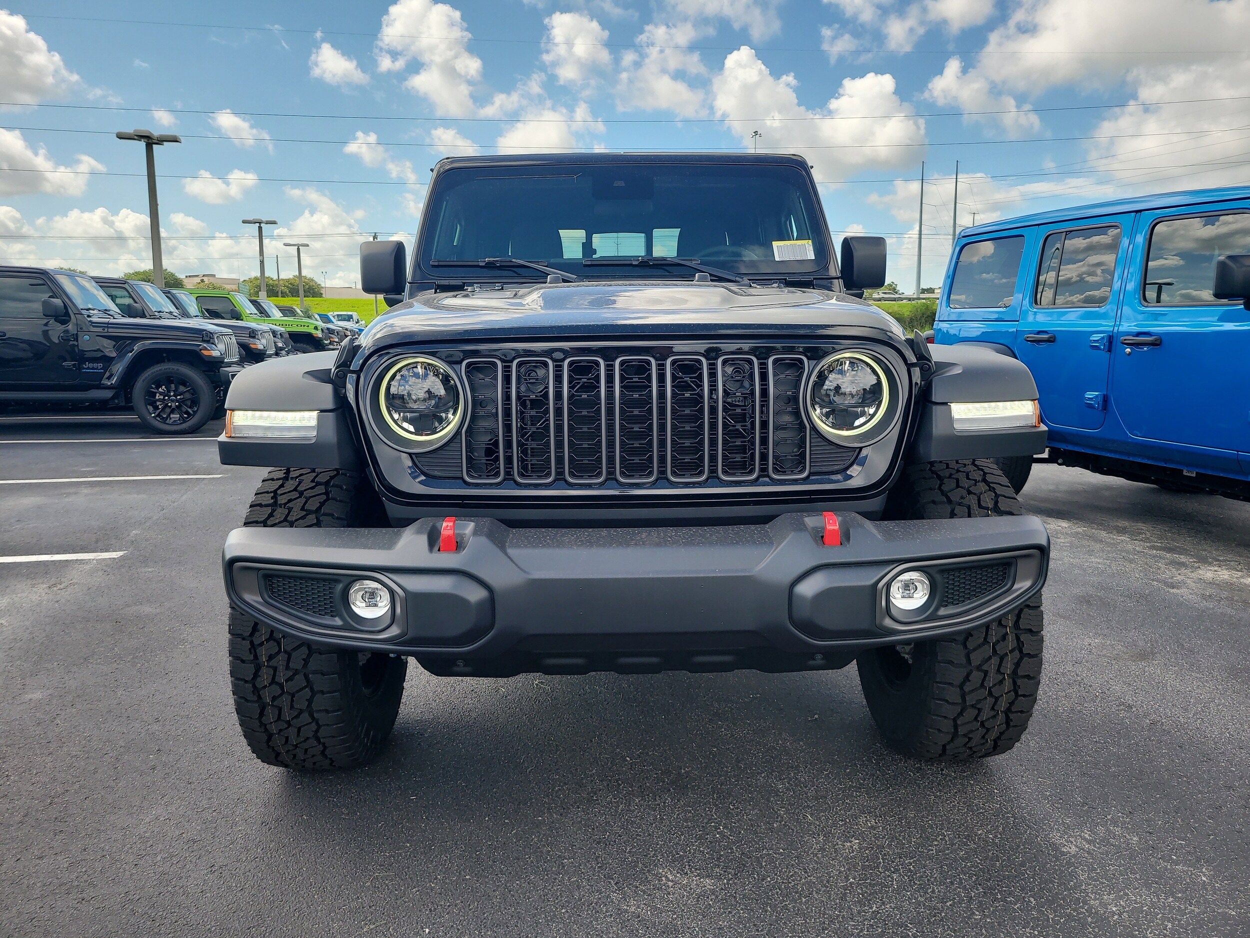 2025 Jeep Gladiator Rubicon photo 3