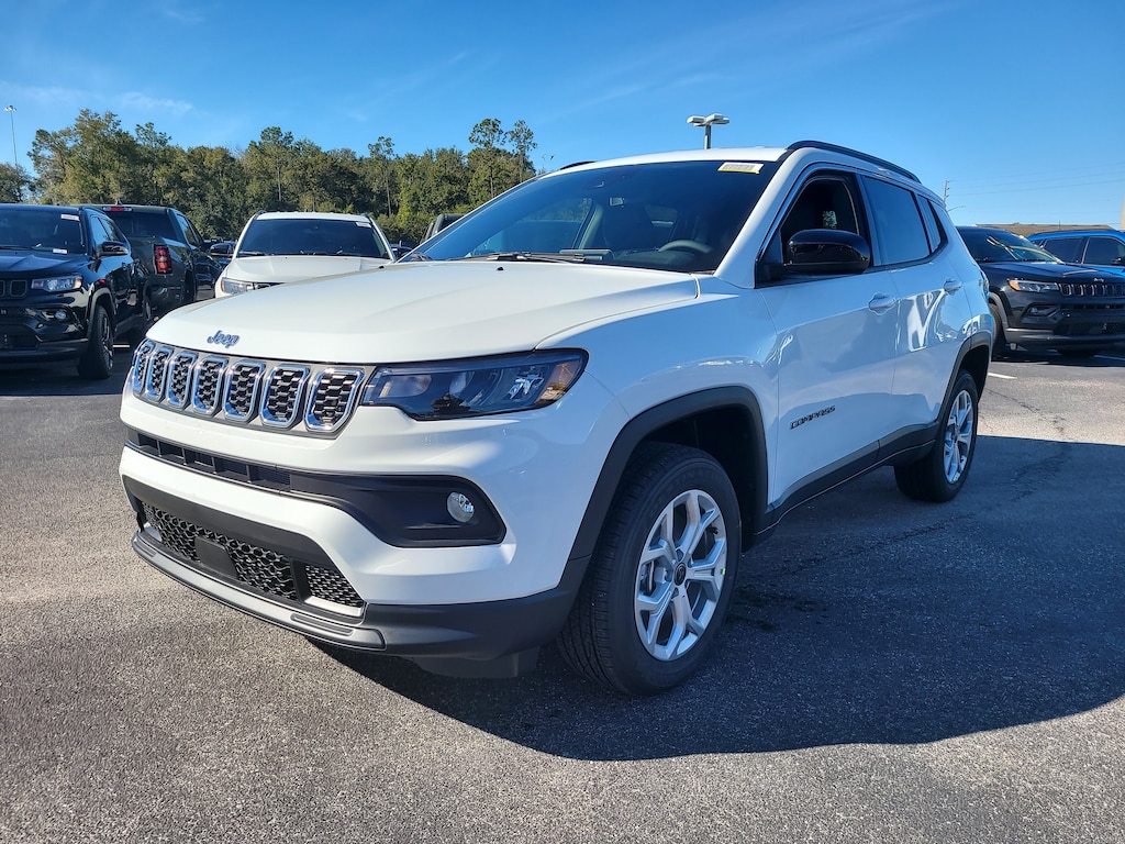 New 2026 Jeep Compass LATITUDE ALTITUDE 4X4 Sport Utility