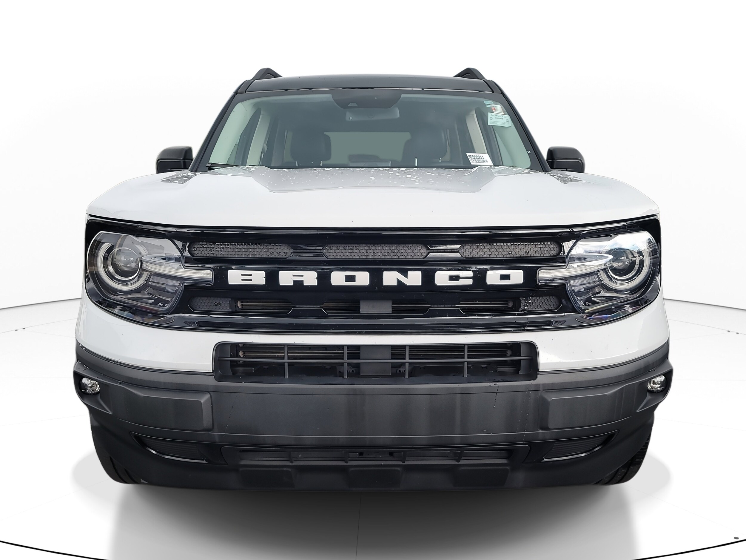 2021 Ford Bronco Sport Outer Banks photo 2