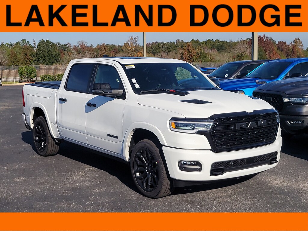 New 2026 Ram 1500 LIMITED CREW CAB 4X4 5'7 BOX Pickup
