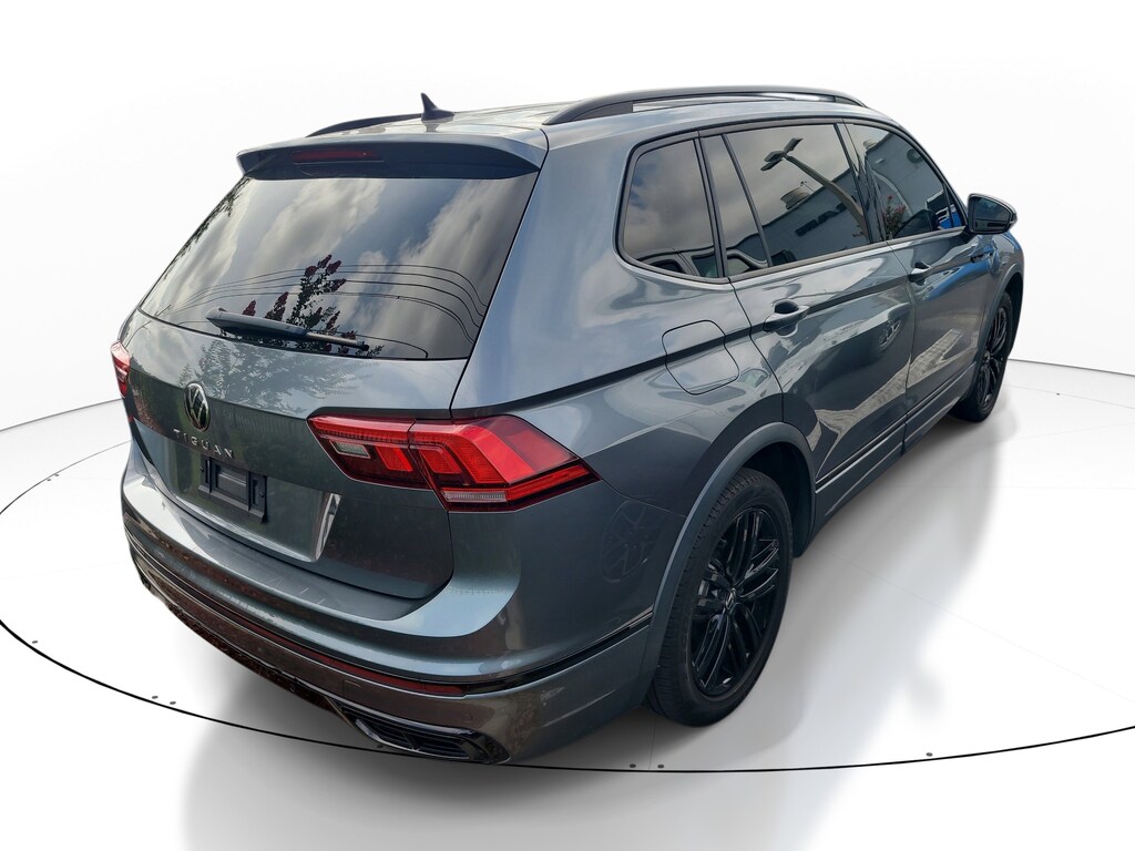 Used 2022 Volkswagen Tiguan 2.0T SE R-Line Black SUV