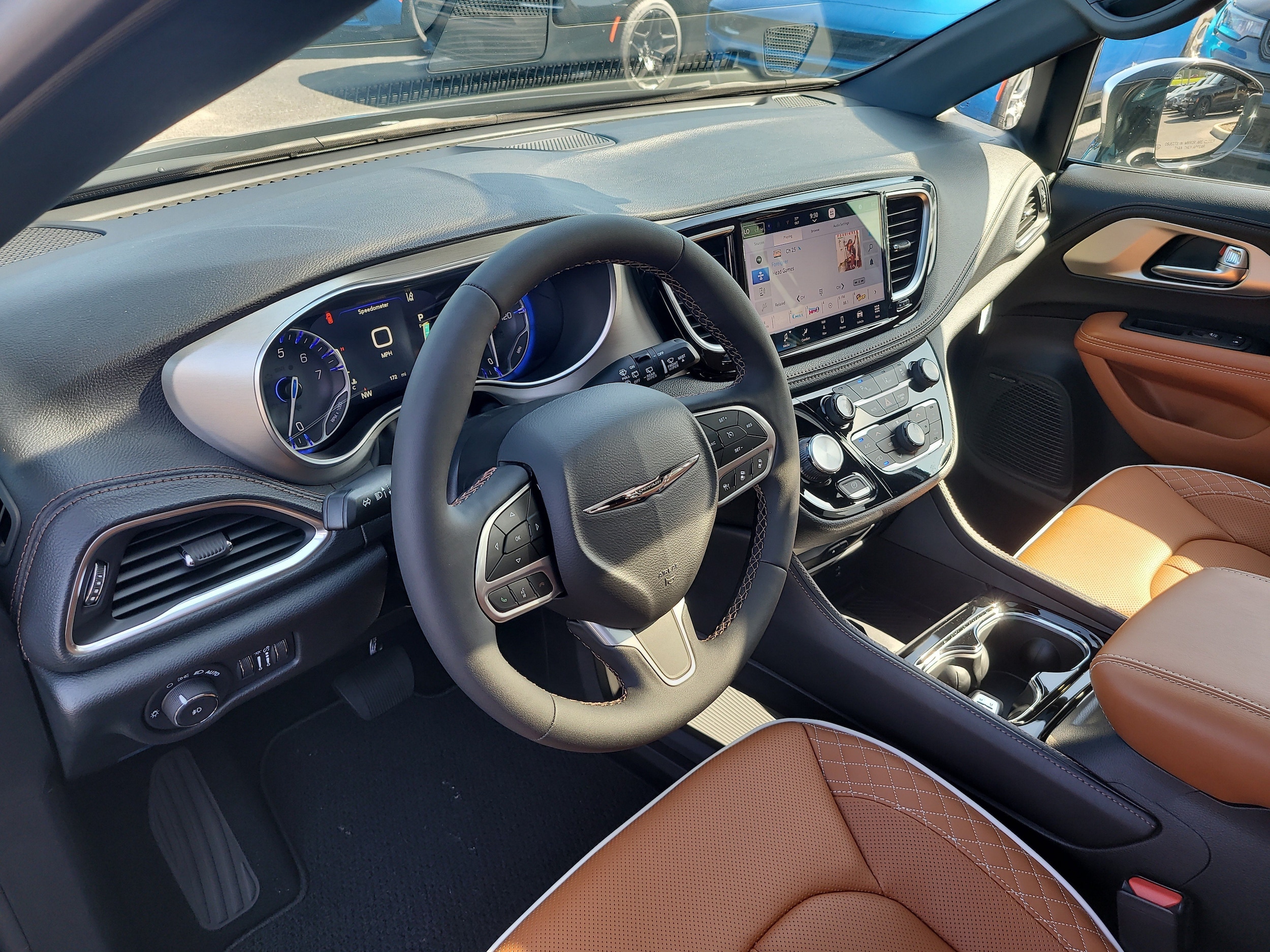 2026 Chrysler Pacifica Pinnacle - Photo 17