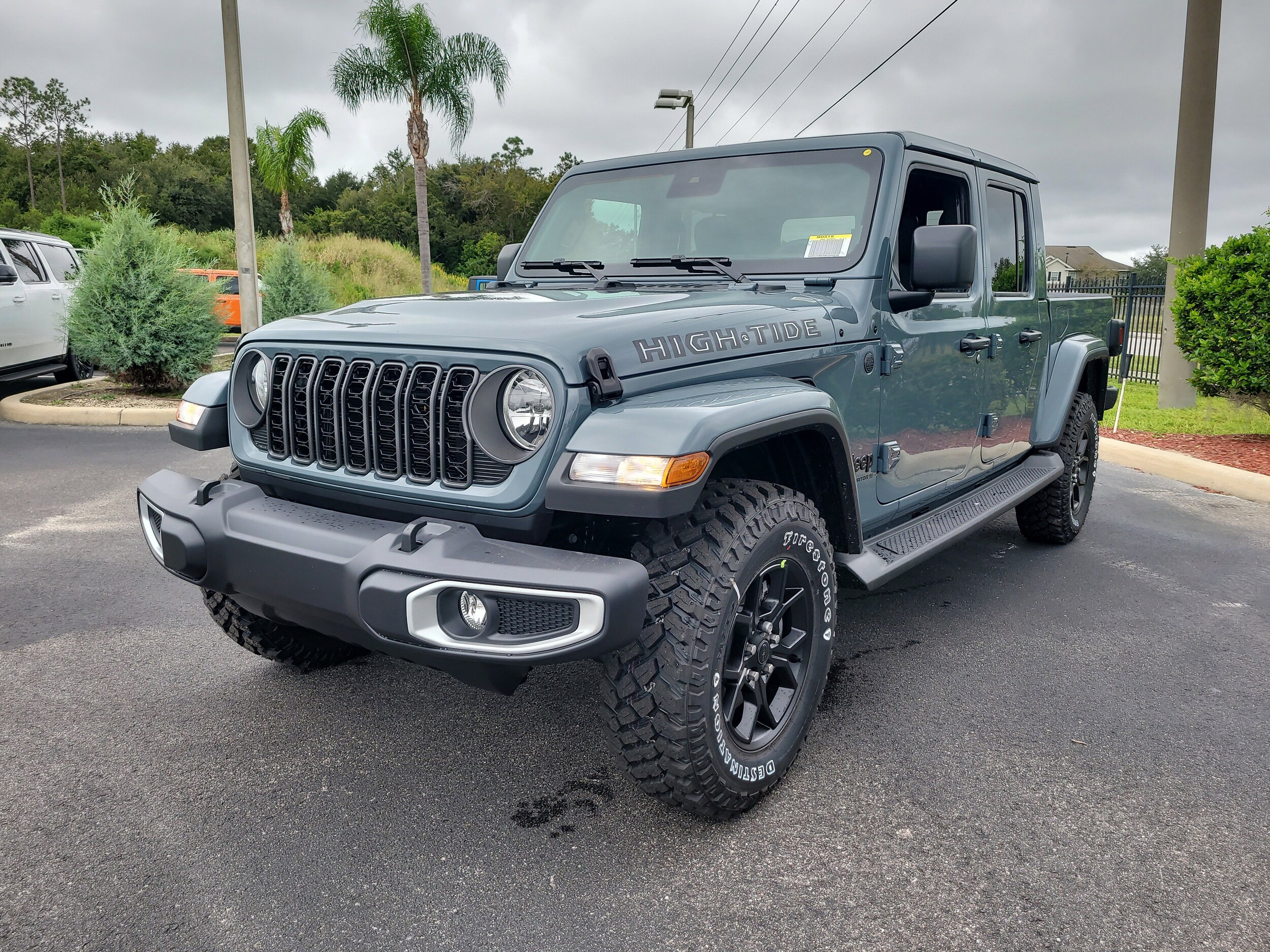 2025 Jeep Gladiator Sport photo 4
